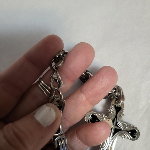 NWT MENS STAINLESS STEEL CROSS BRACELET - Picture 4 of 5